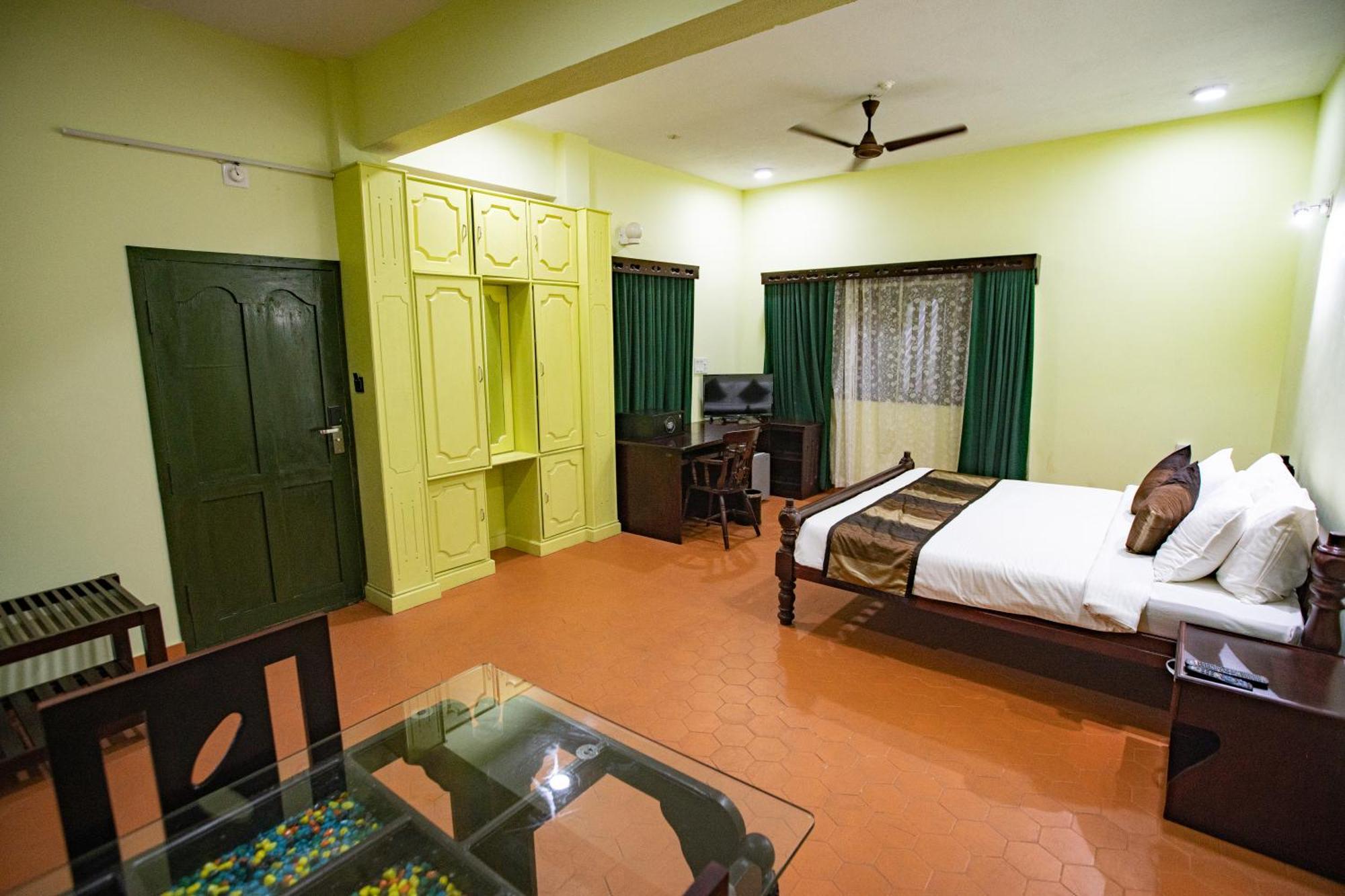 Krishna Beach Resort Каннур Экстерьер фото
